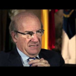 El alcalde de Huelva pierde los nervios y abandona una entrevista al preguntarle por los fosfoyesos