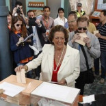 Barberá a la desesperada: quiere un "pacto de estado" con el PSOE para seguir