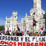 El PSOE se moviliza para ocultar su apoyo al blindaje de las empresas en el TTIP