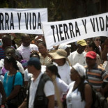 Estas son las Multinacionales que se han hecho con las tierras colombianas gracias a la guerra