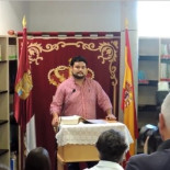 El concejal de IU en Argés es insultado por exigir la retirada de los símbolos religiosos en su toma de posesión