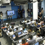 Imagen de los periodistas que han cubierto en Génova los cambios en el PP