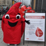 ¿Qué preferirías para hacerte donante: una camiseta de regalo o un SMS al salvar una vida? En Suecia lo tienen claro