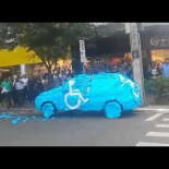 Utilizando el aparcamiento para discapacitados