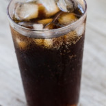 La cara más amarga de las bebidas azucaradas (44 años después)