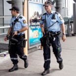La policía de Noruega solamente disparó dos balas año pasado ... y no hubo muertos [Eng]