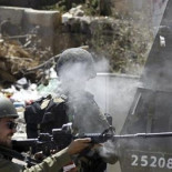 Dos menores palestinos mueren al ser disparados por fuerzas israelíes en protestas tras el asesinato del bebé