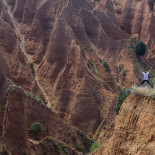 Un paisaje que parece de otro mundo al lado de Madrid: las cárcavas