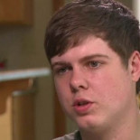 Adolescente acaba en el registro de acosadores y le prohiben conectarse a Internet por acostarse con una menor [Eng]