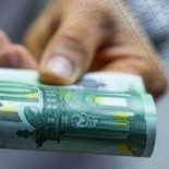 El ingreso mensual más frecuente de los españoles se sitúa entre 600 y 900 euros netos