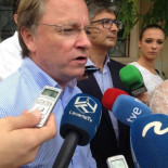 Archivan la denuncia contra la mujer que fotografió un coche de Policía mal aparcado