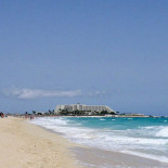 Hoteles canarios construidos en zonas protegidas y que siguen en pie