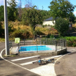 La penúltima tropelía del urbanismo español: la piscina municipal, dentro de una rotonda