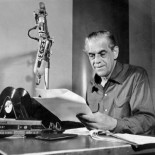 La curiosa razón por la que los nombres de las emisoras de radio de EEUU solo tienen letras