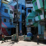 Filman a cinco policías brasileños alterando la escena del crimen tras matar a un menor