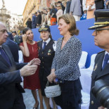 Interior condecora al concejal que pateó a un anciano que protestaba por las preferentes