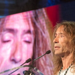 La Junta de Extremadura no pagará 90.000 euros a Robe Iniesta porque "no hay contrato"