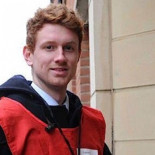 El nada humanitario negocio de captar socios para ONG