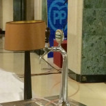 El PP instala un grifo de cerveza en el Congreso para que sus diputados celebren la legislatura