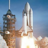 Por qué cambió el color del enorme tanque de combustible de los transbordadores de la NASA