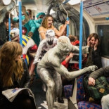 La banca da la sorpresa de Halloween. Los bancos USA necesitan 120 mil millones. Los griegos 15 mil