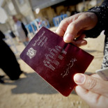 Pasaportes encontrados en los ataques de París son falsificaciones [ENG]