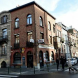 Mucho porro, cerveza y poca religión en la vida de los hermanos Abdeslam que atacaron en París