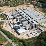 Negocio y chapuza en el nuevo hospital de Vigo