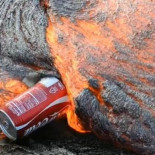 ¿Por qué no lanzamos nuestros residuos y basura a los volcanes y ya está?