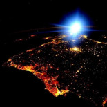 España y Portugal, de noche desde el espacio, a 2 de diciembre de 2015
