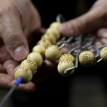 Se juega al Gordo por costumbre, presión social y envidia preventiva