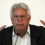 Felipe González propone a PP y PSOE una ley electoral que ‘castigue’ a Podemos