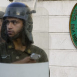 Una muchedumbre asalta la embajada Saudí en Teheran por la sentencia a muerte del lider Chii [ENG]