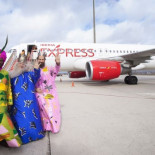 Un centenar de niños descontentos con la cabalgata de Reyes piden la vuelta de la corrupción al Ayuntamiento de Madrid