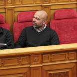 Los diputados de Podemos dejan en minoría al PSOE en Castilla-La Mancha