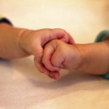 Las primeras niñas libres del gen del cáncer de mama nacen en España