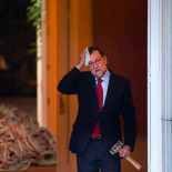 Mariano Rajoy pasará sus últimas semanas como presidente arrancando el cobre, los picaportes y los marcos de La Moncloa