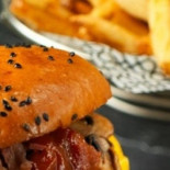 Consumidores y amas de casa se quejan de la campaña de la industria cárnica para contradecir a la OMS