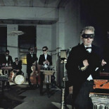 Escucha "Blue Monday" de New Order como si fuese grabada en los 30 -