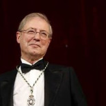 El académico de la RAE Félix de Azúa: "Ada Colau debería estar sirviendo en un puesto de pescado"