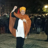 Muere Shangay Lily, polifacético 'drag queen', escritor y activista