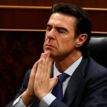 El Partido Popular, sobre el ministro Soria: "No está diciendo toda la verdad"