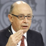 El Gobierno contrató con morosos y defraudadores de la ‘lista de Montoro’