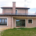 Un vecino de Sotillo gana el pulso a Iberdrola con sus 16 placas solares