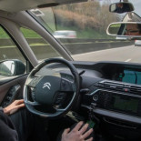 El coche autónomo acelera