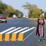 Un ingenioso paso de cebra hace que los coches frenen mediante una ilusión óptica