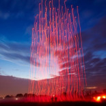 100 drones imitando fuegos artificiales