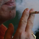 Empiezan a venderse ya los nuevos paquetes de tabaco, con imágenes impactantes de muertos u operaciones de pulmón