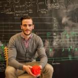 Español dirige compañía que sustituirá a los Rayos X por los Rayos T en la detección de elementos