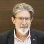 Barrena (IU) confirma que Anguita se presentará en una lista de una de las provincias de Andalucía